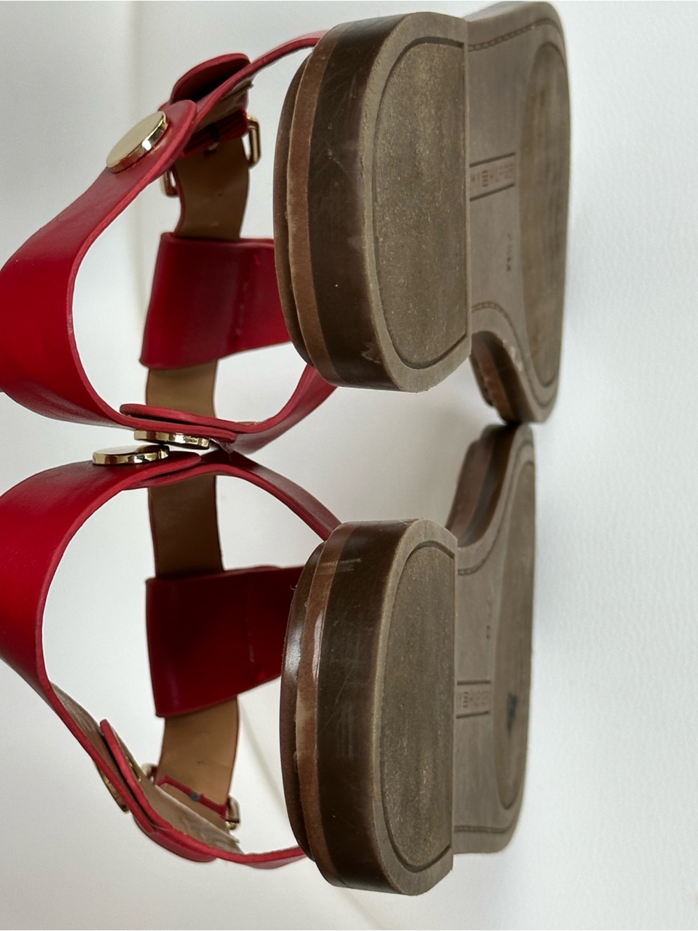 Tommy Hilfiger Thong T-Strap Open Toe Buckle Closure Red Sandal Women’s Size 7.5 - Picture 11 of 15